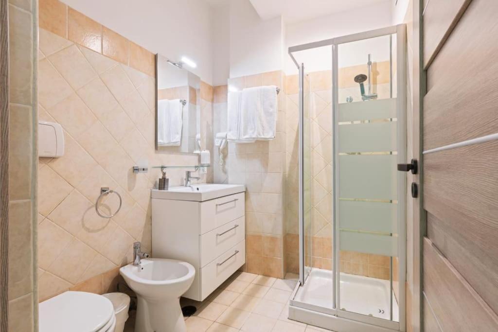 Private In A With Private Bath N1 Rom
